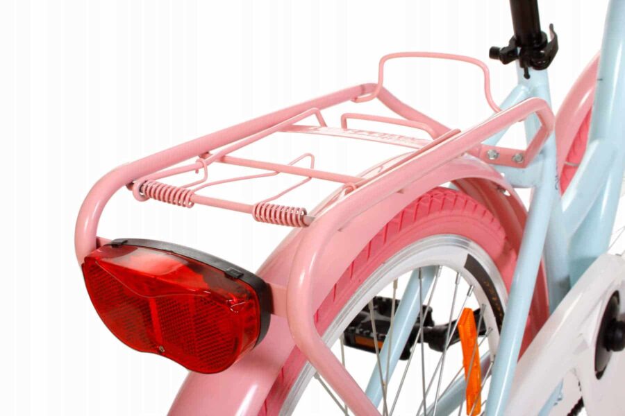 Bicicletă roz cu portbagaj și stop spate