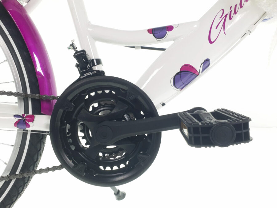 Detalii pedalier bicicletă damă albă și roz.