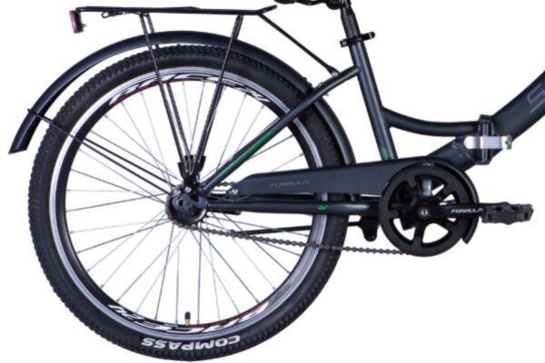 Roată spate bicicletă neagră cu portbagaj