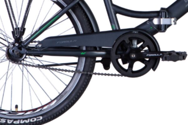 Bicicletă detaliu pedalier și spițe roată