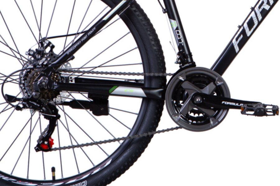 Detaliu mecanism pedalier bicicletă montană