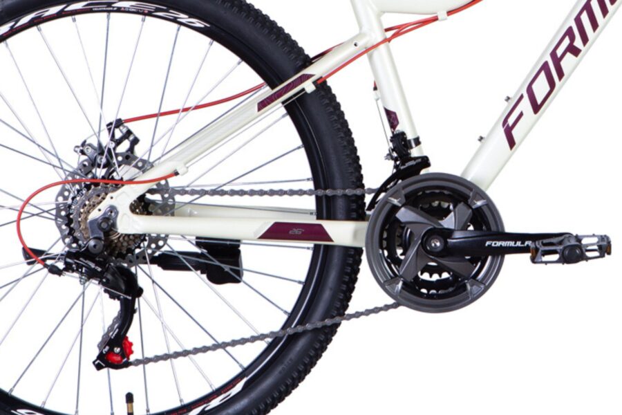 Detaliu bicicletă montană cu transmisie_complexă.