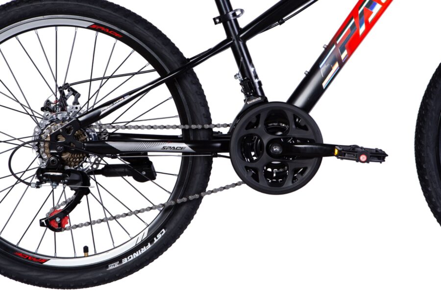 Detaliu despre bicicleta mountain bike cu transmisie