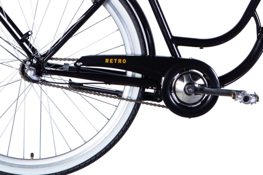 Bicicletă retro cu roți albe și cadru negru.