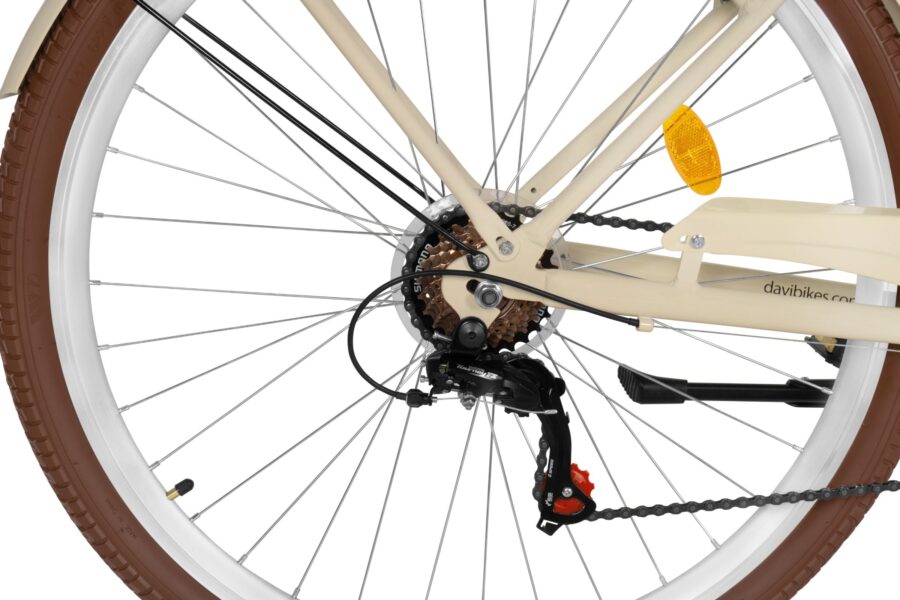 Detaliu despre roata unei biciclete moderne.