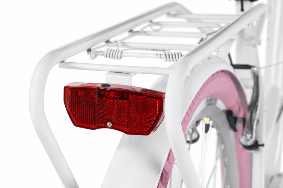 Lumina roșie de avertizare pe o bicicletă.