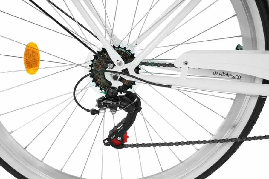 Detaliu de roată de bicicletă cu transmisie