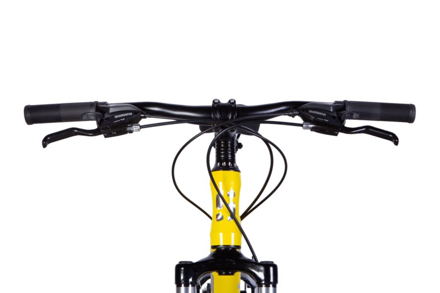Mânerele unei biciclete montane galbene