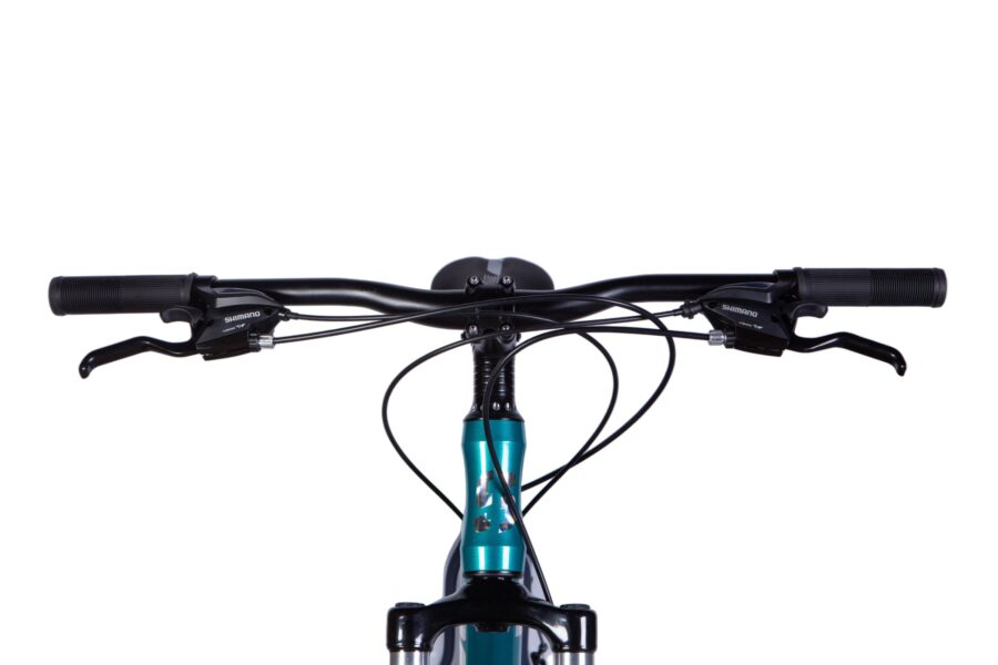 Mânerele unei biciclete de mountain biking.