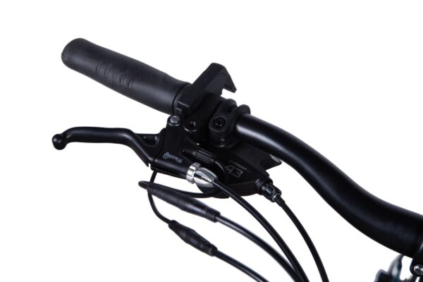 Ghidon de bicicletă cu manetă de frână neagră.