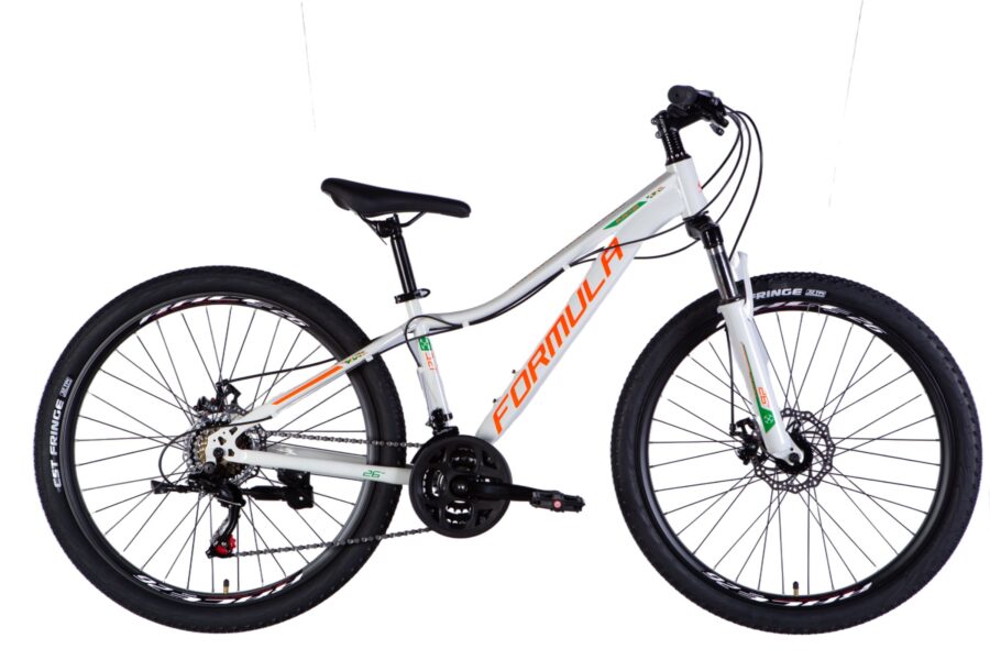 Bicicletă mountain bike albă cu detalii portocalii.