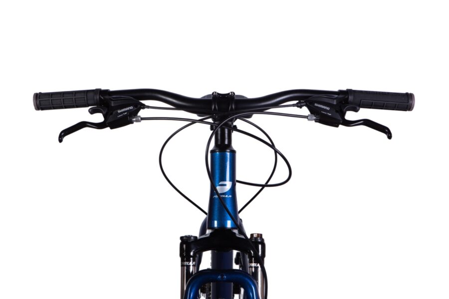 Mânerele unei biciclete mountain bike.