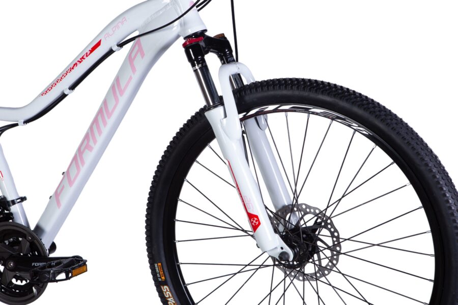 bicicletă montană cu furcă albă și roți