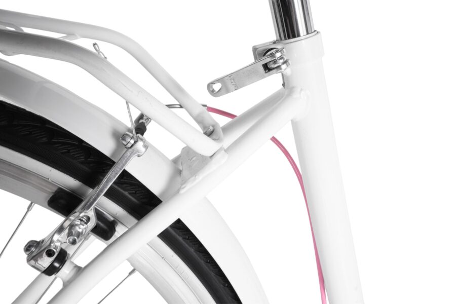 Detaliu cadru bicicletă albă și rotiță