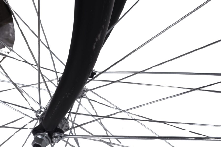 Vedere detaliată a roții unei biciclete.