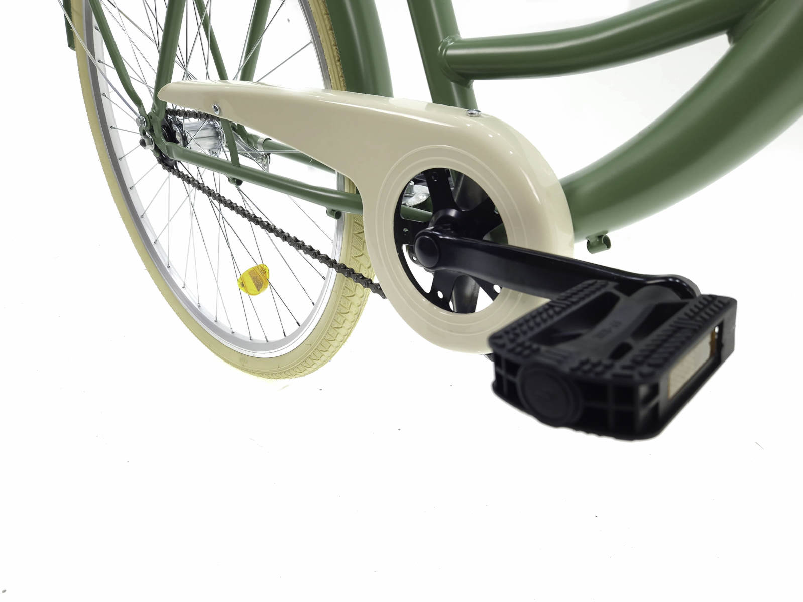 Lanț bicicletă verde cu pedale negre.