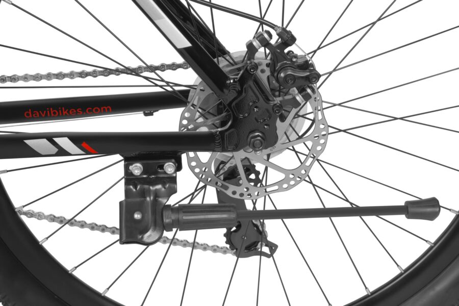 Detaliu sistem de frânare pe bicicletă